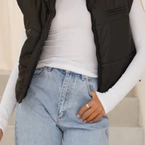 Odessa Cropped Puffer Vest - Black